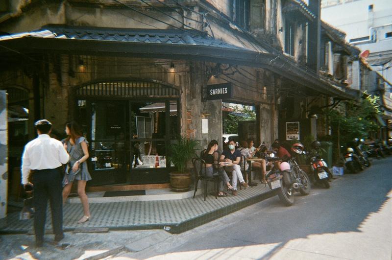 a streetside restaurant